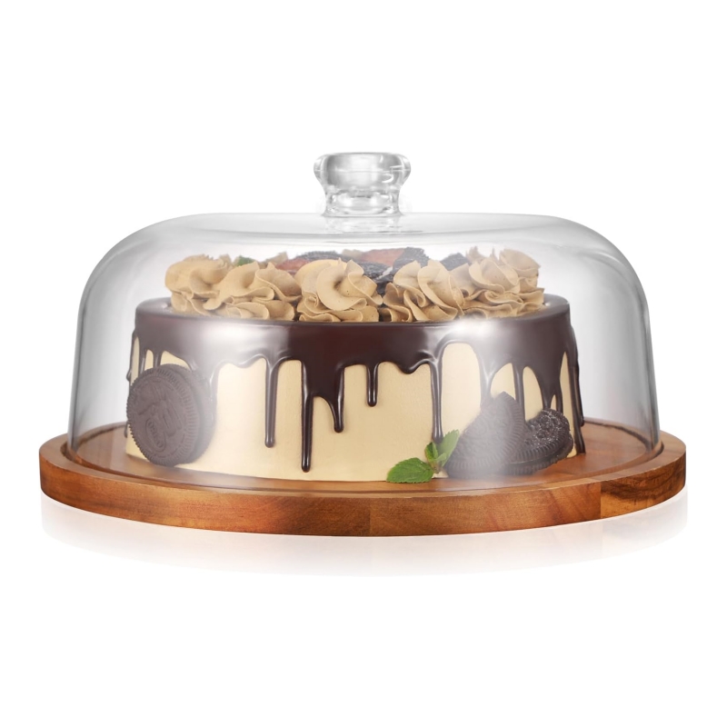 Choose a wooden cake stand to enhance the taste and style of your wedding