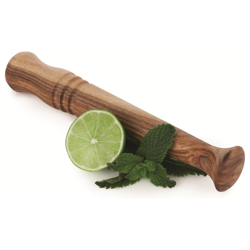There are various reasons why wooden juicing tools are suitable for household use