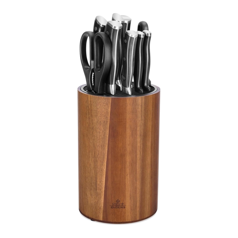 The design of wooden knife storage enhances the aesthetics and practicality of the kitchen