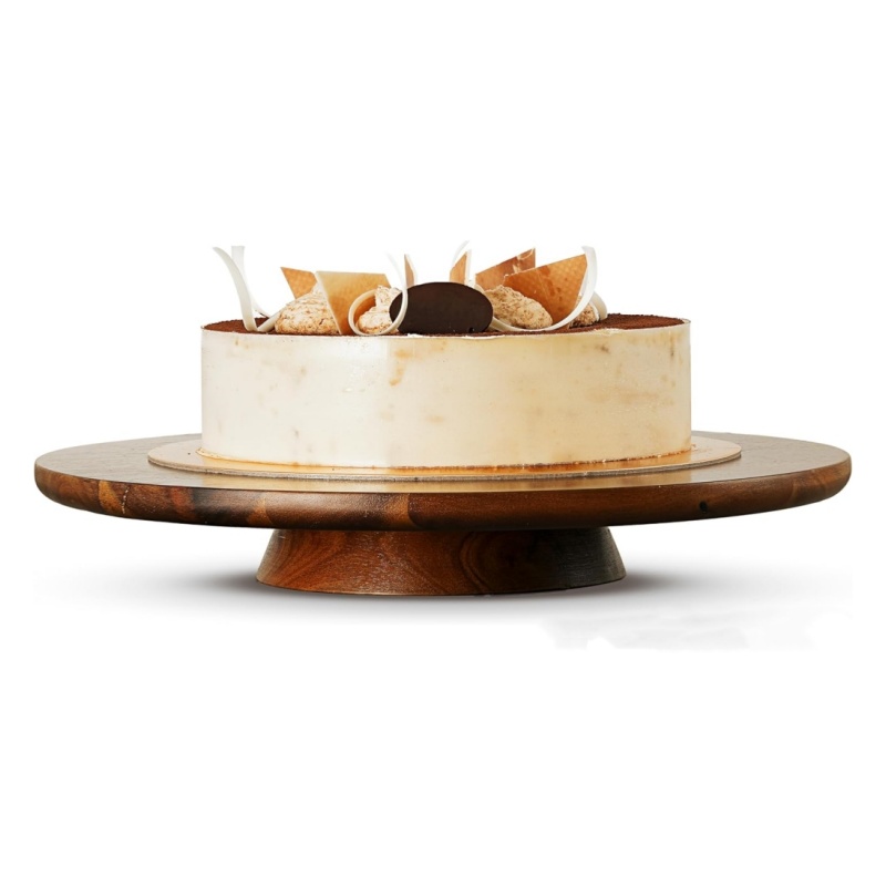 The wooden dessert tray adds a natural wooden charm to the desserts