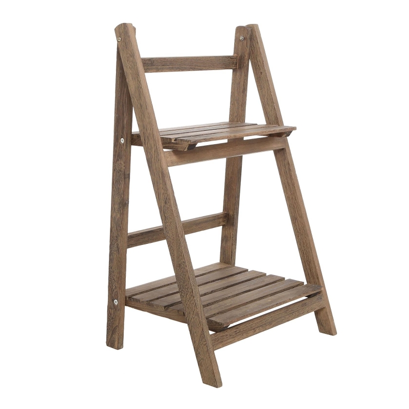 Choose wooden shelves to enhance the comfort of your home environment