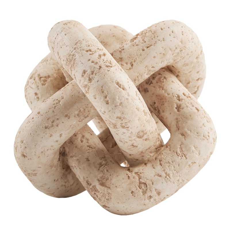 The method of making simple home decorations with wooden knots