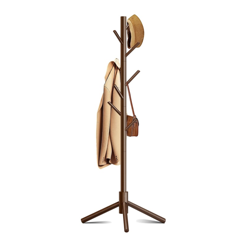 The wooden coat rack brings a natural and warm atmosphere to the home
